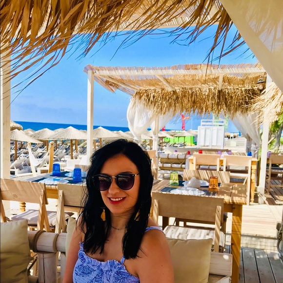 Meet your Posher, Natalie - Picture 6 of 9